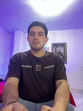 williamsmiiths16 online show from February 2026 02:52:01 AM