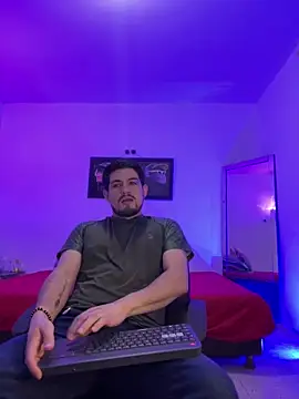 williamsmiiths16 online show from May 2026 11:27:01 AM