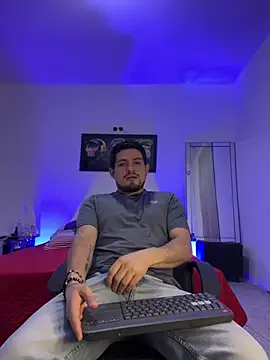 williamsmiiths16 online show from May 2026 09:52:02 AM