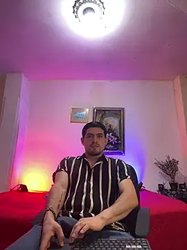 williamsmiiths16 online show from March 2026 11:37:02 AM