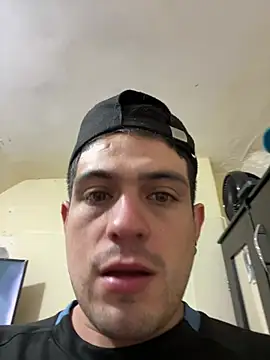 williamsmiiths16 online show from January 2026 03:43:01 AM