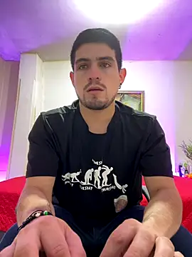 williamsmiiths16 online show from December 2025 04:18:01 PM