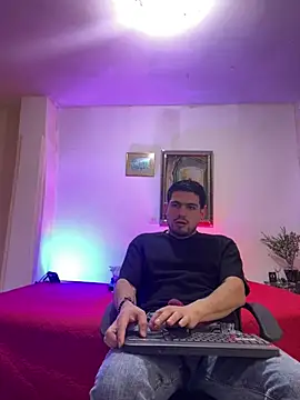 williamsmiiths16 online show from March 2026 11:58:02 AM