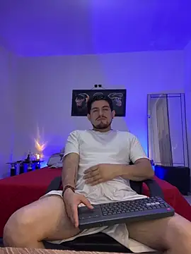 williamsmiiths16 online show from May 2026 02:50:01 PM