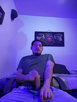 williamsmiiths16 online show from June 2026 11:32:02 AM