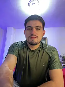 williamsmiiths16 online show from February 2026 03:06:01 AM