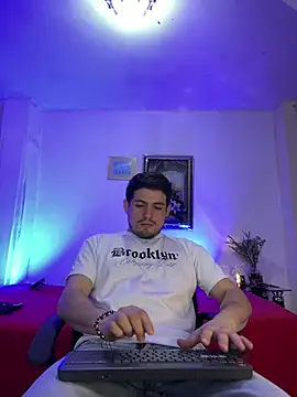 williamsmiiths16 online show from April 2026 10:16:01 PM