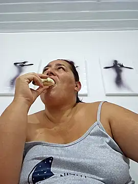 VioletBruces online show from April 2026 10:02:02 PM