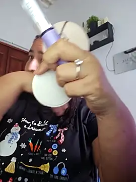 VioletBruces online show from April 2026 09:54:02 PM