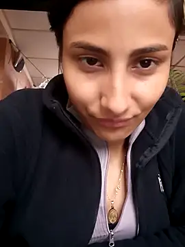 Vera Luna  online show from February 2026 10:09:01 PM