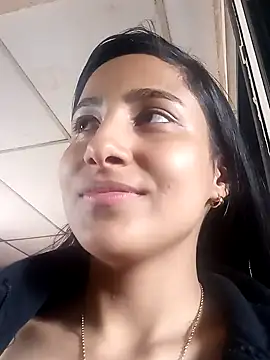 Vera Luna  online show from January 2026 06:22:01 PM