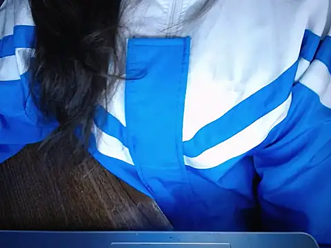 Snapshot of maian_love chatting on December 2025 06:06:01 PM maian love online show from December 2025 06:06:01 PM