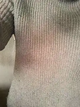 Snapshot of maian_love chatting on December 2025 08:35:01 AM maian love online show from December 2025 08:35:01 AM