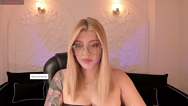 MadisonKane online show from May 2026 11:41:01 AM