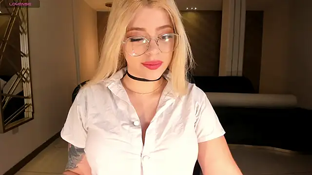 MadisonKane online show from January 2026 11:14:02 AM