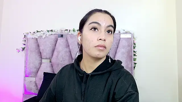 iris and damian online show from February 2026 05:13:01 PM