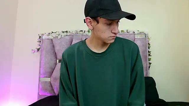 iris and damian online show from February 2026 05:21:01 PM