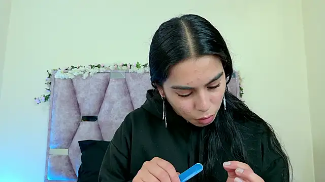 iris and damian online show from February 2026 05:24:02 PM