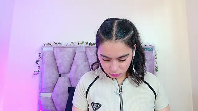 iris and damian online show from March 2026 05:20:02 PM