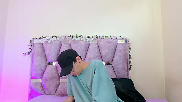 iris and damian online show from February 2026 05:23:02 PM