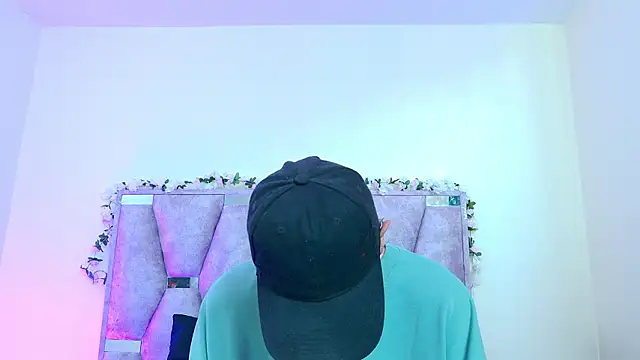 iris and damian online show from March 2026 05:22:02 PM