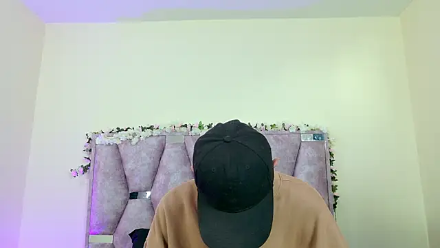 iris and damian online show from February 2026 05:20:01 PM