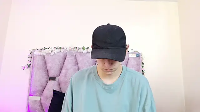 iris and damian online show from February 2026 05:13:02 PM