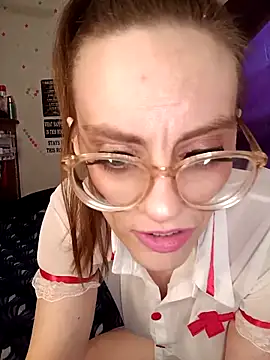 snowbird1117 online show from February 2026 07:56:01 PM