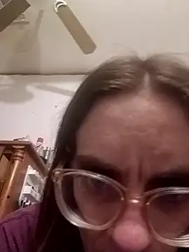 snowbird1117 online show from January 2026 09:04:02 AM