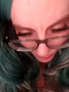 snowbird1117 online show from March 2026 07:50:02 AM