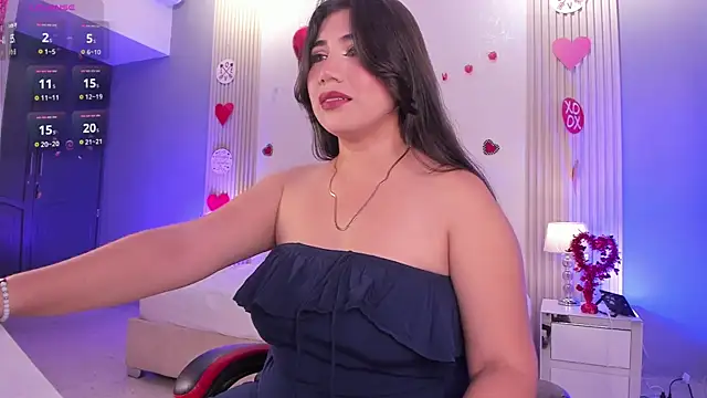 Snapshot of CloeMoon chatting on February 2026 03:48:02 AM CloeMoon online show from February 2026 03:48:02 AM