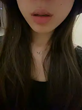 Snapshot of yaqing666 chatting on May 2026 04:21:02 PM yaqing666 online show from May 2026 04:21:02 PM