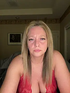 MissyLovelace online show from May 2026 11:02:02 AM