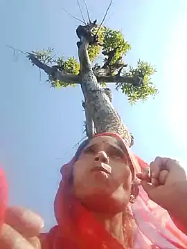 Snapshot of rashi_73 chatting on December 2025 05:44:01 AM rashi 73 online show from December 2025 05:44:01 AM