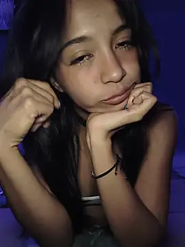 Snapshot of Honey_bun06 chatting on July 2026 06:20:01 AM Honey bun06 online show from July 2026 06:20:01 AM
