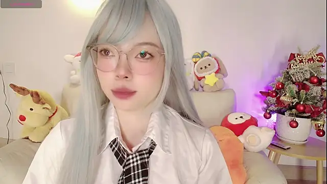 Snapshot of Miyeoonn chatting on December 2025 07:31:01 PM Miyeoonn online show from December 2025 07:31:01 PM