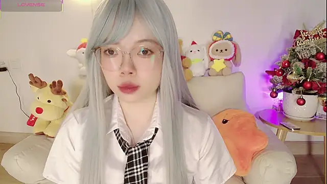 Miyeoonn online show from December 2025 01:39:01 AM