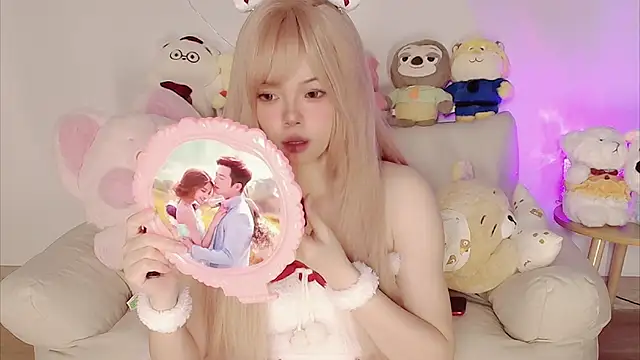 Miyeoonn online show from January 2026 02:04:01 AM