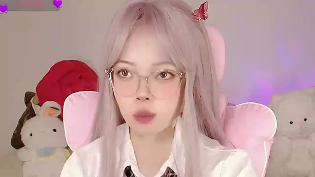 Miyeoonn online show from May 2026 06:15:02 PM