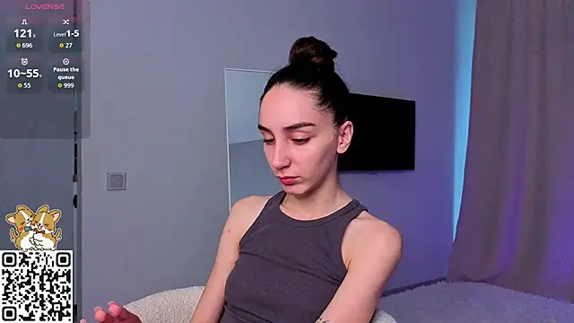 Elizwise online show from May 2026 07:23:02 AM