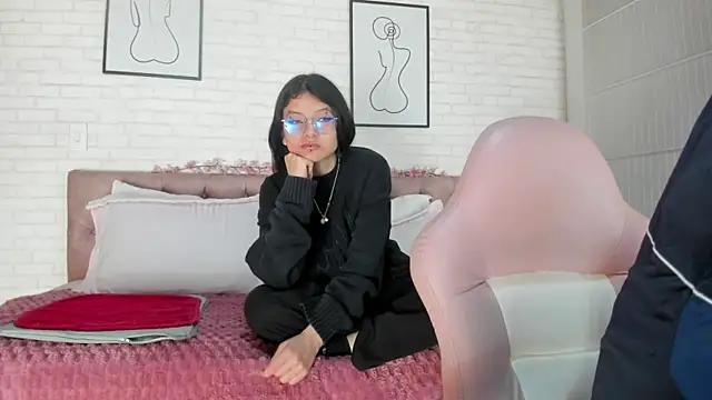 Eros Nyx  online show from December 2025 03:39:01 AM