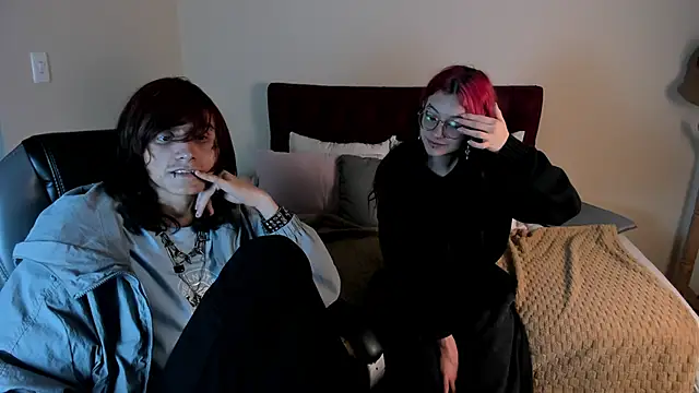 Snapshot of Eros_Nyx_ chatting on February 2026 05:18:02 AM Eros Nyx online show from February 2026 05:18:02 AM