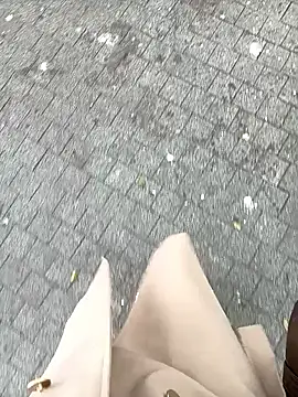 Baby-Linh online show from January 2026 04:16:02 AM