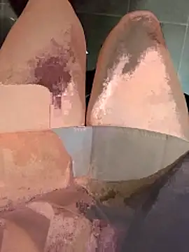 Baby-Linh online show from March 2026 12:08:02 PM