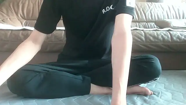 Snapshot of dongjun21 chatting on February 2026 06:44:01 AM dongjun21 online show from February 2026 06:44:01 AM