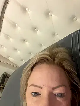 sinfulsara online show from December 2025 02:10:02 PM