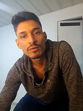 Raymon  7 online show from December 2025 04:48:02 AM