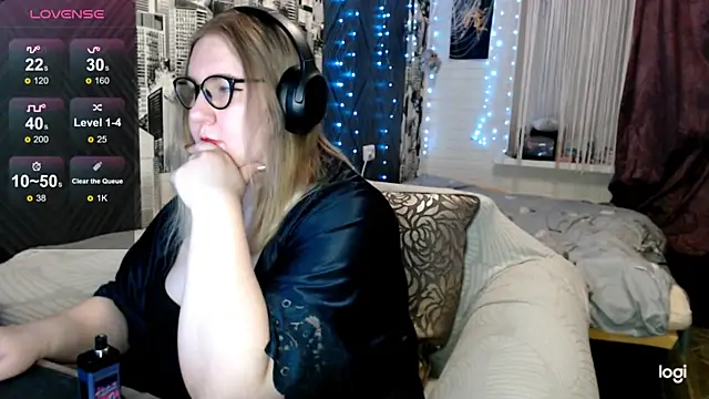 SecretGodnes online show from December 2025 01:55:01 PM