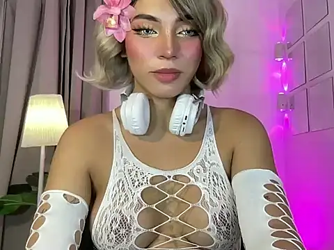 Snapshot of Soffywantsyou18 chatting on January 2026 06:44:02 PM Soffywantsyou18 online show from January 2026 06:44:02 PM