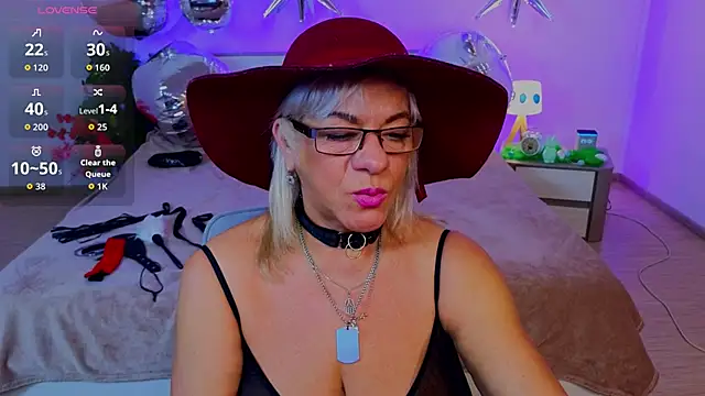 AnittaHarris  online show from April 2026 03:30:02 AM